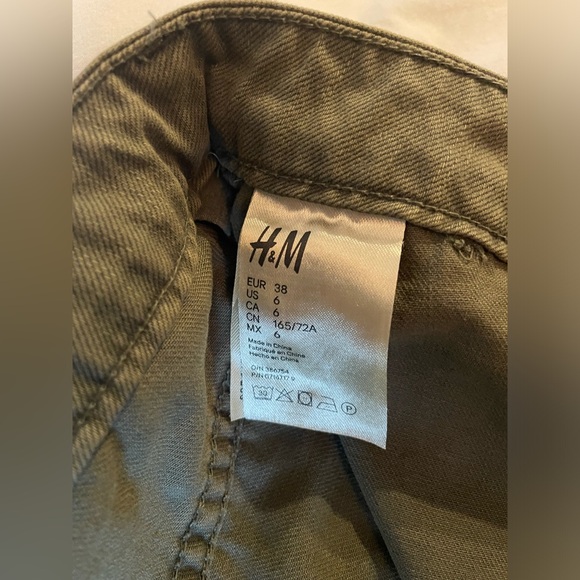 H&M Army Green Skirt (size 6) - Picture 4 of 4